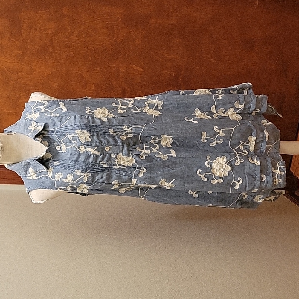 Vasna Linen Blend Sleeveless Dress with Floral Embroidery and Pockets - size L